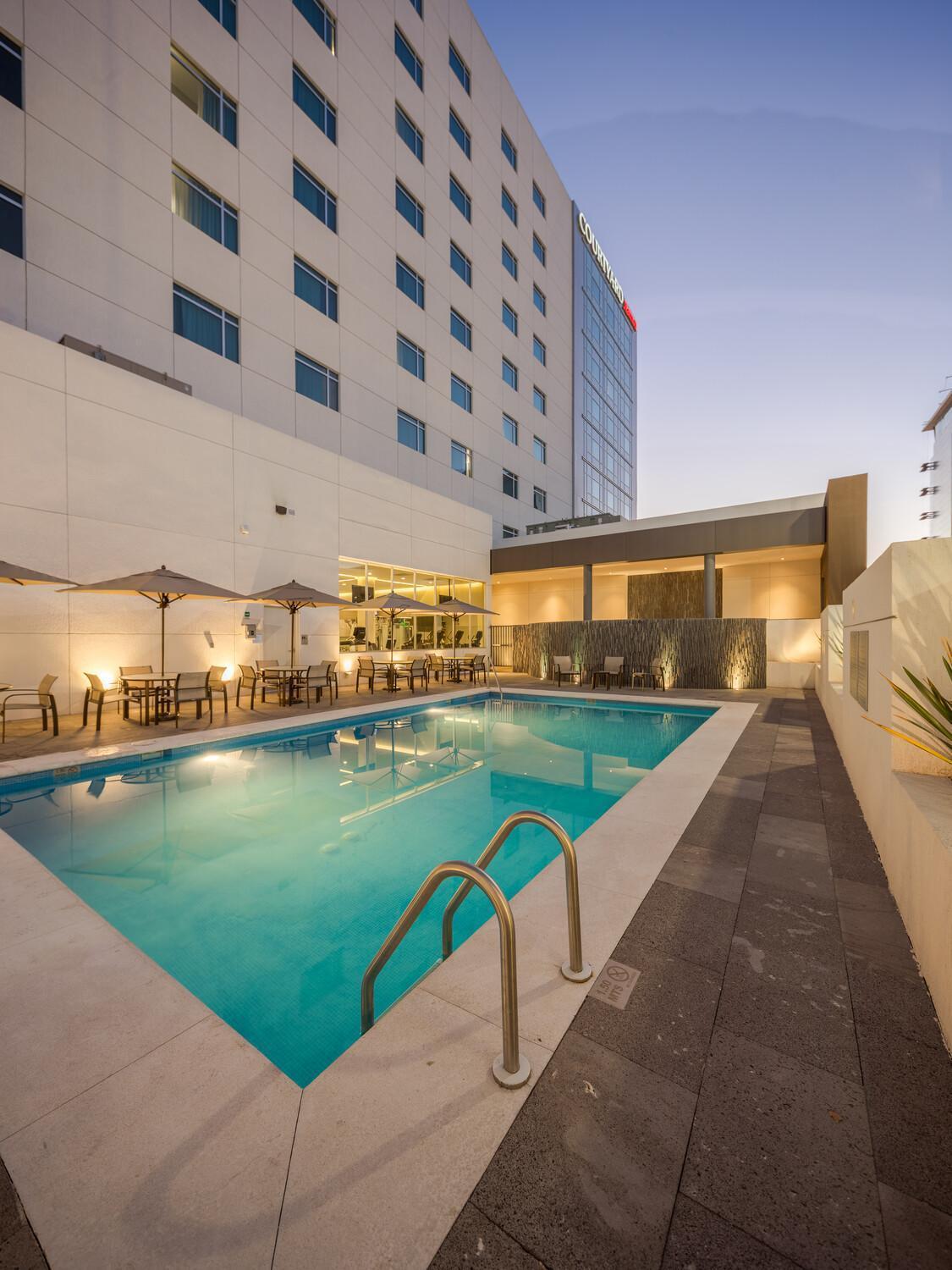 Hotel Courtyard By Marriott Chihuahua Exterior foto